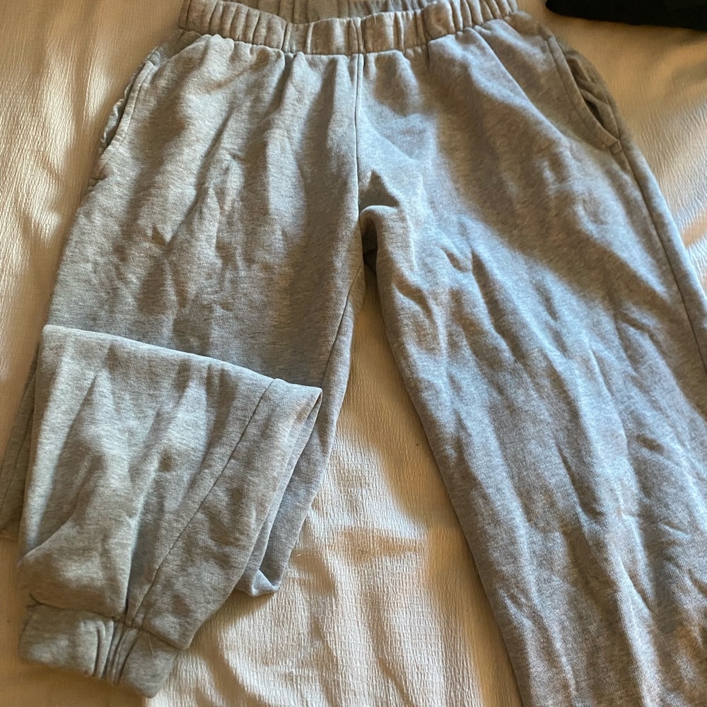 Gray Brandy Melville cuffed sweatpants